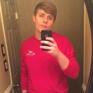 Meet your Posher, Rayven